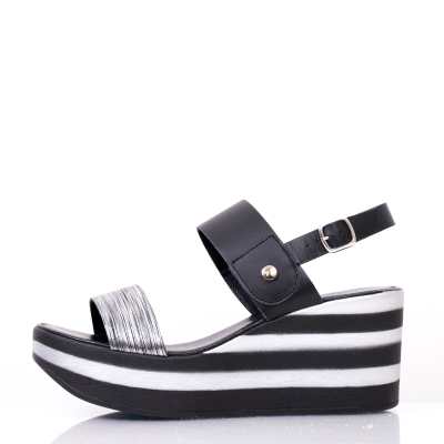 Dámské sandály Tamaris 1-28334-22 černá
