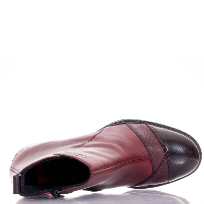 detail Dámská kotníková obuv Rieker 73477-35 červená